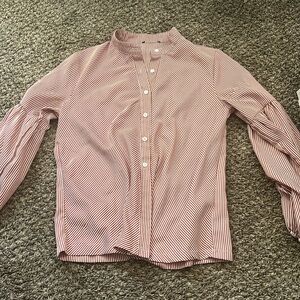 No brand bubble sleeve blouse!